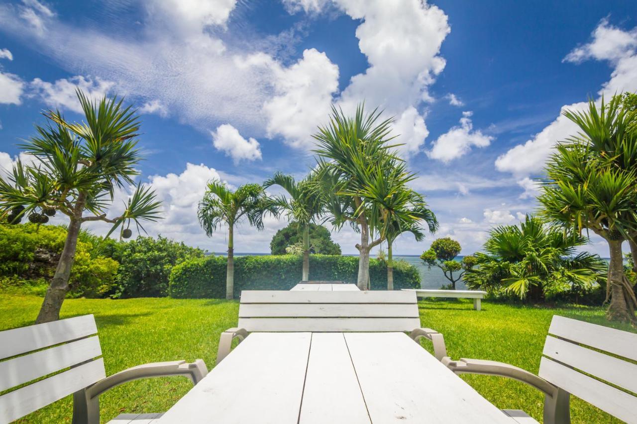 Ishigaki Sunset Cove Hotel Buitenkant foto