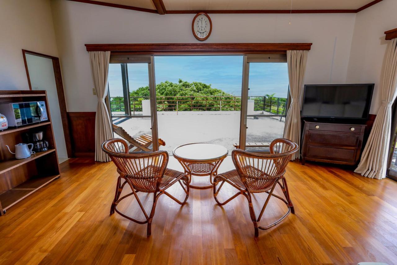 Ishigaki Sunset Cove Hotel Buitenkant foto