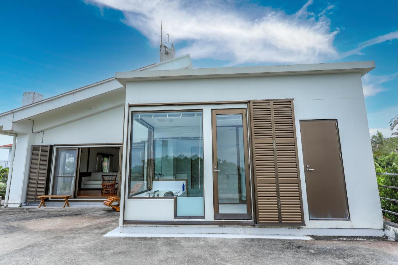 Ishigaki Sunset Cove Hotel Buitenkant foto