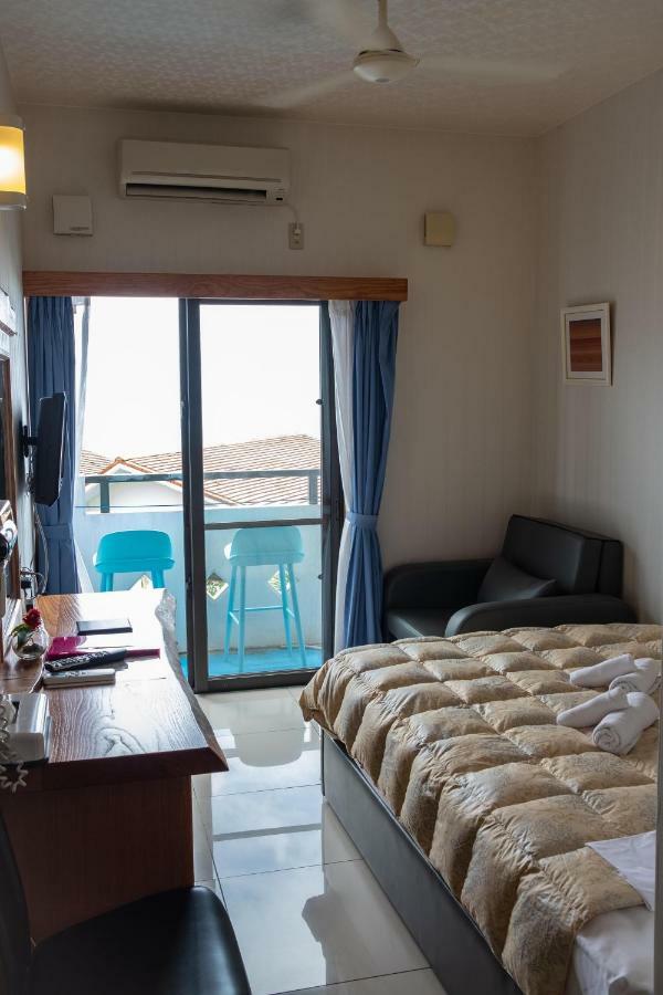 Ishigaki Sunset Cove Hotel Kamer foto
